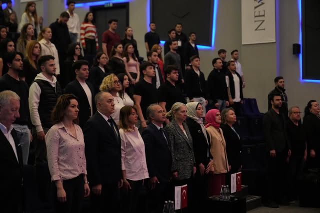 Havacılık Zirvesi açılışında salon